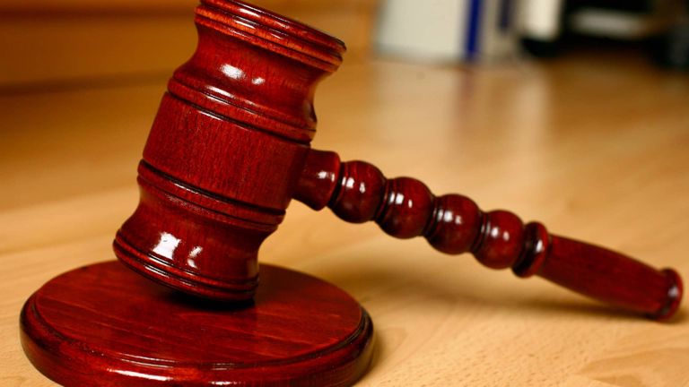 Rechter straft twee houthandelaren Rechter straft twee houthandelaren